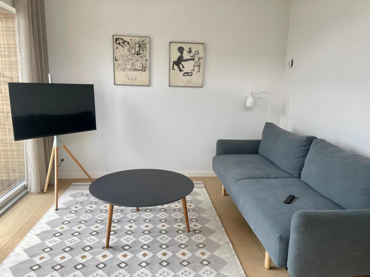 Nybygget Hus I Svaneke Taet Pa Klipper, Skov Og Hav Exteriér fotografie